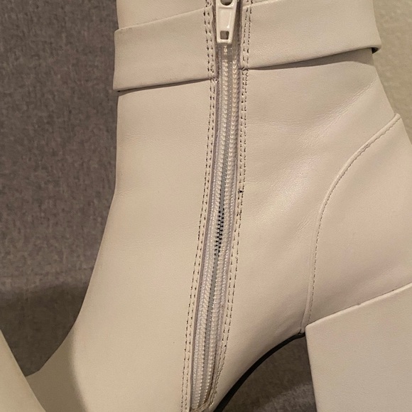 White STEVEN by Steve Madden booties - Picture 11 of 12
